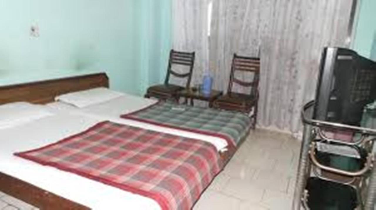 Hotel Shivlok ริชิเคช ภายนอก รูปภาพ