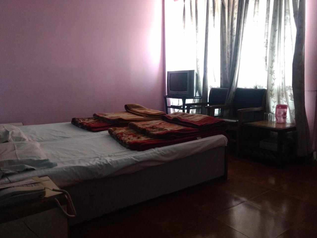 Hotel Shivlok ริชิเคช ภายนอก รูปภาพ